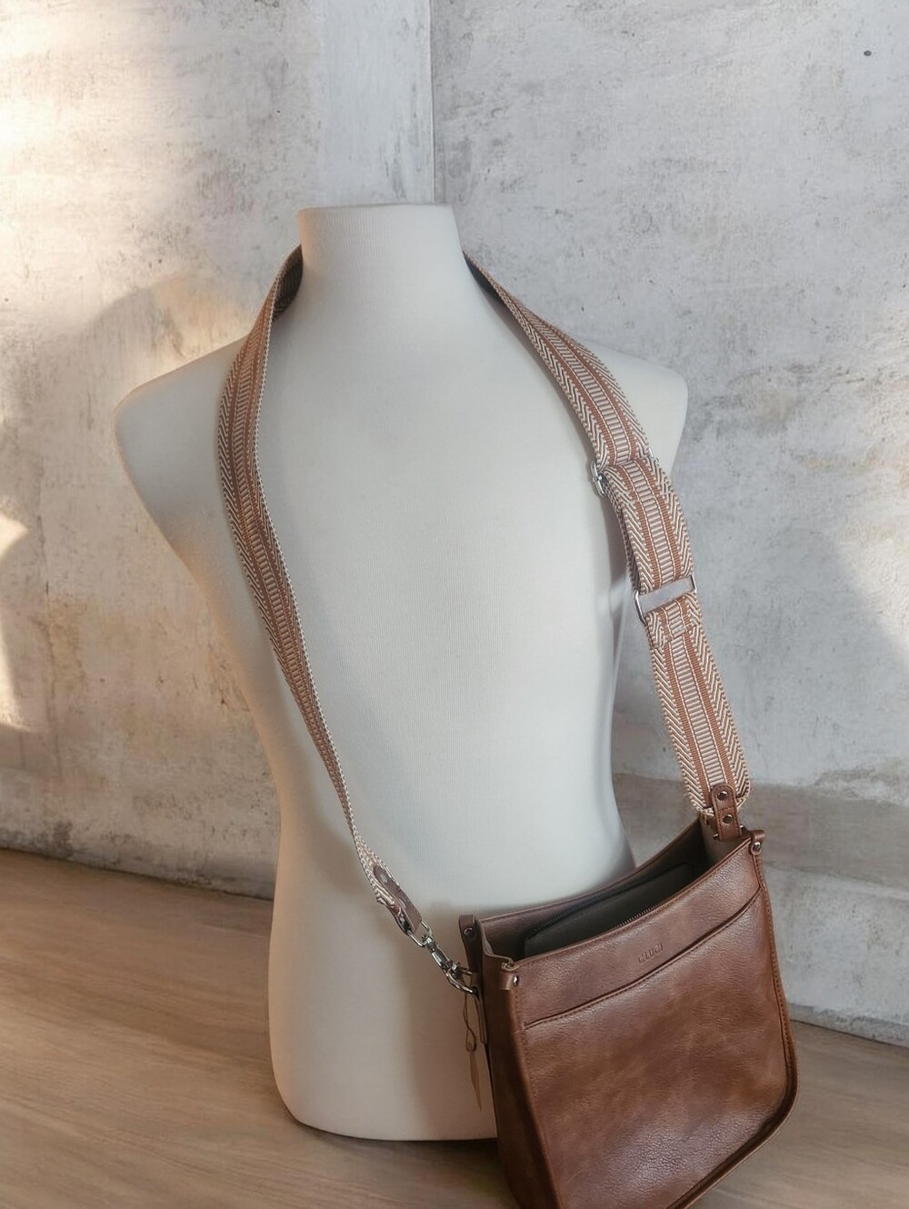 Cluci Vegan Leather Crossbody Purse with Adjustable Strap- With Matching poutch